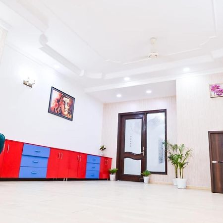 Hotel Wild Rose นิวเดลี ภายนอก รูปภาพ